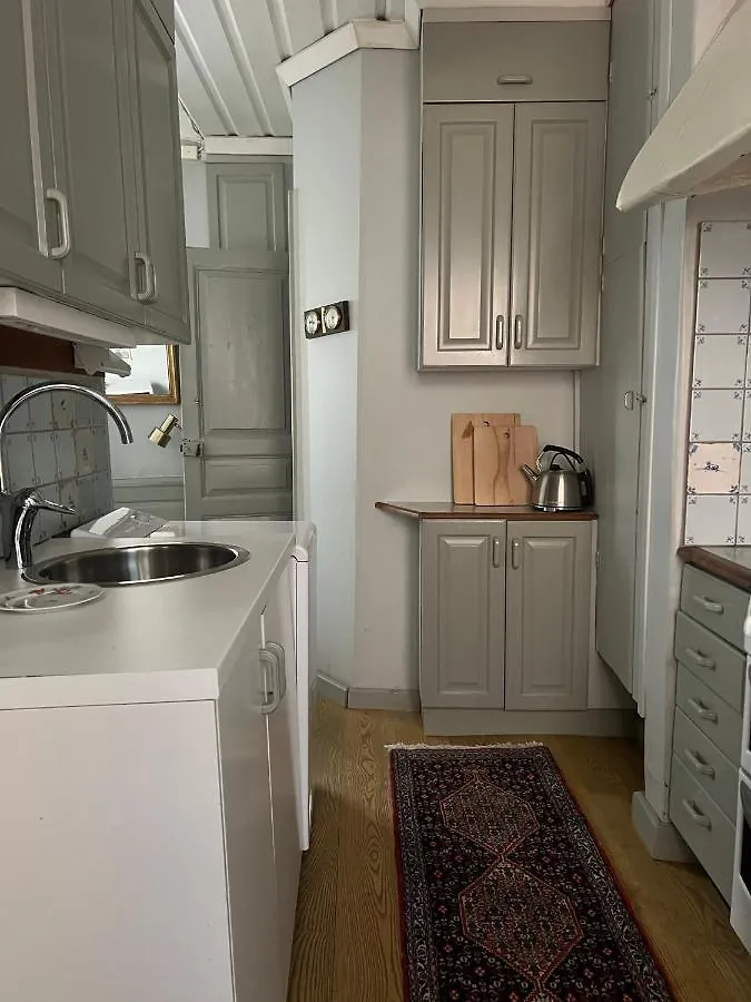Apartment Home Inn Stn17 Stockholm